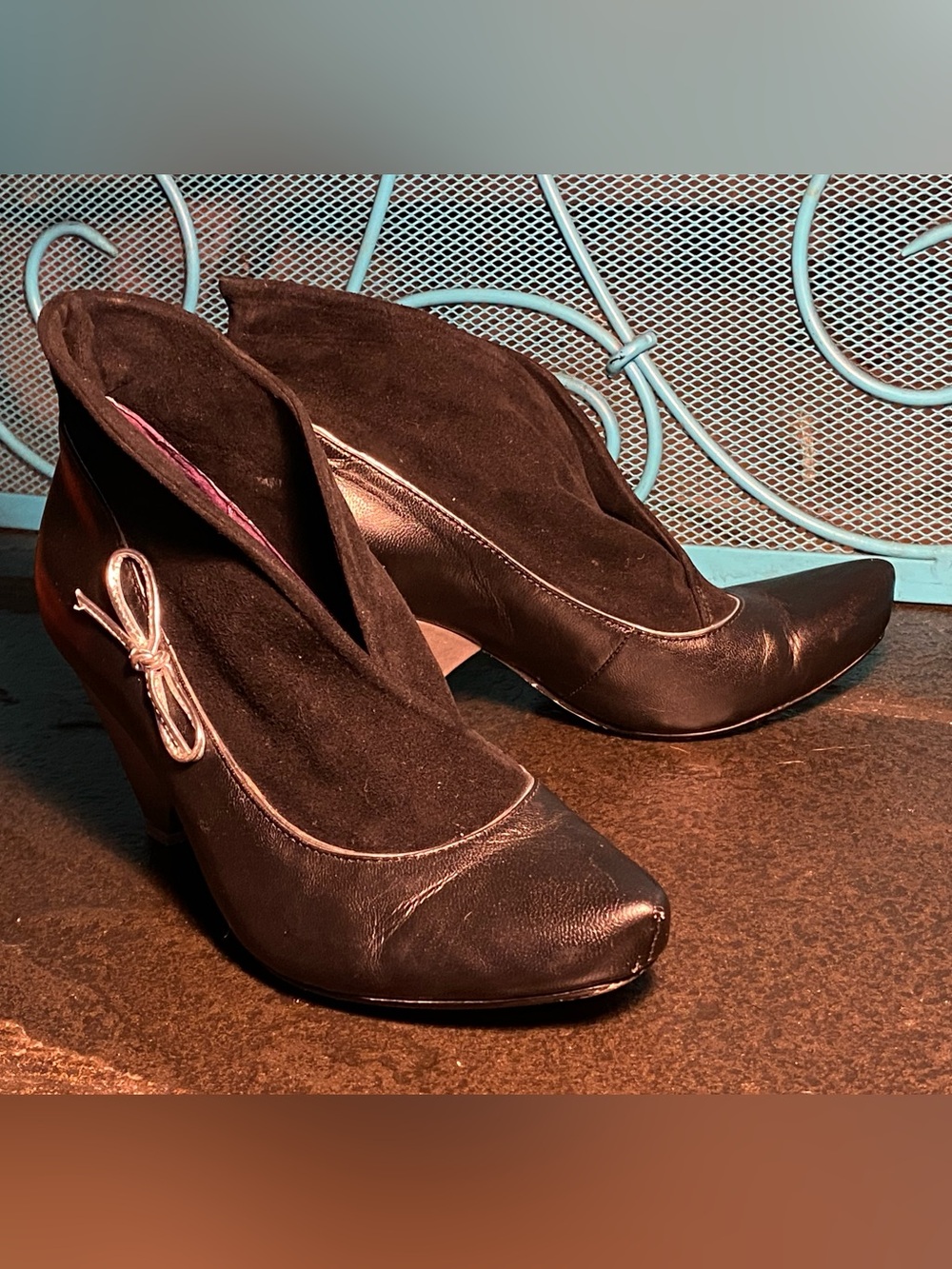 Irregular Choice Poetic License wedge heels,black leather/silver bow,collar,7 - Picture 9 of 14